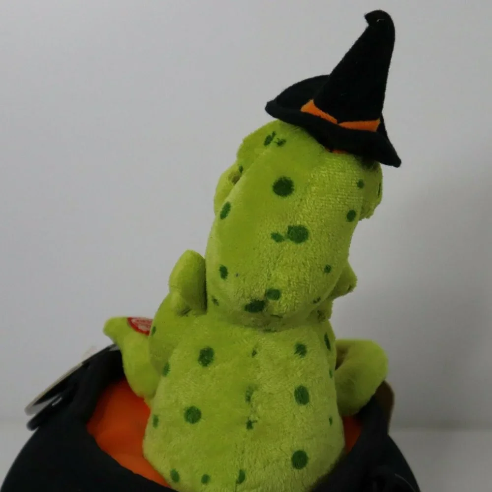 Hallmark Halloween Tremblin Toads Plush Decor - Picture 10 of 15